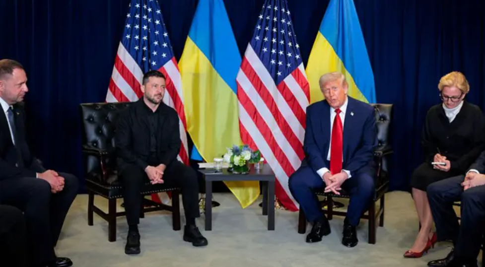 US President Donald Trump and Ukrainian President Volodomyr Zelenskyy meeting on the sidelines of the summit