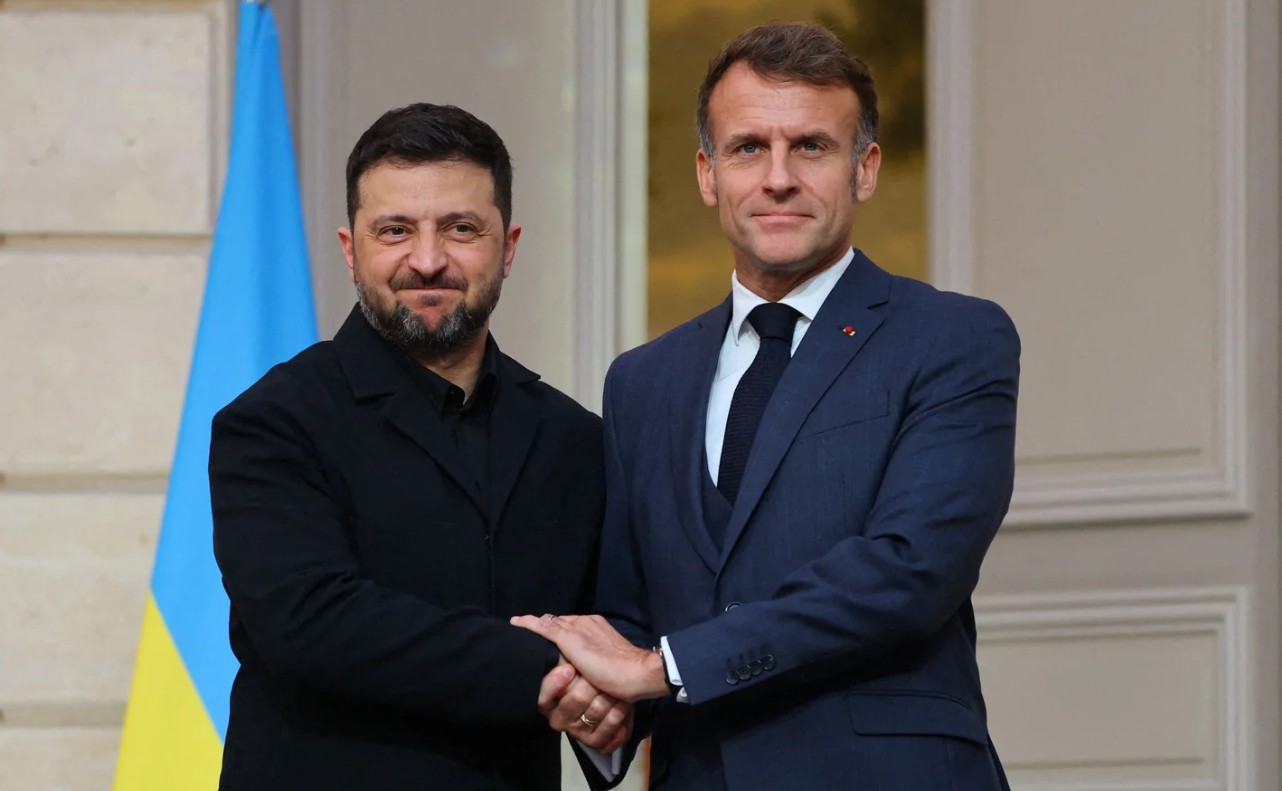 Macron and Zelensky